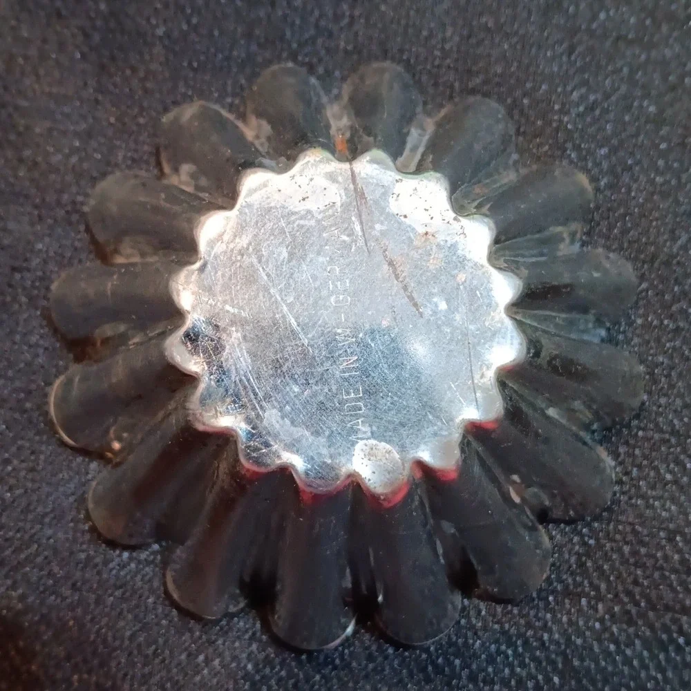 Vintage West Germany Metal Fluted Tart Brioche Molds Set of 6 Scalloped Tin